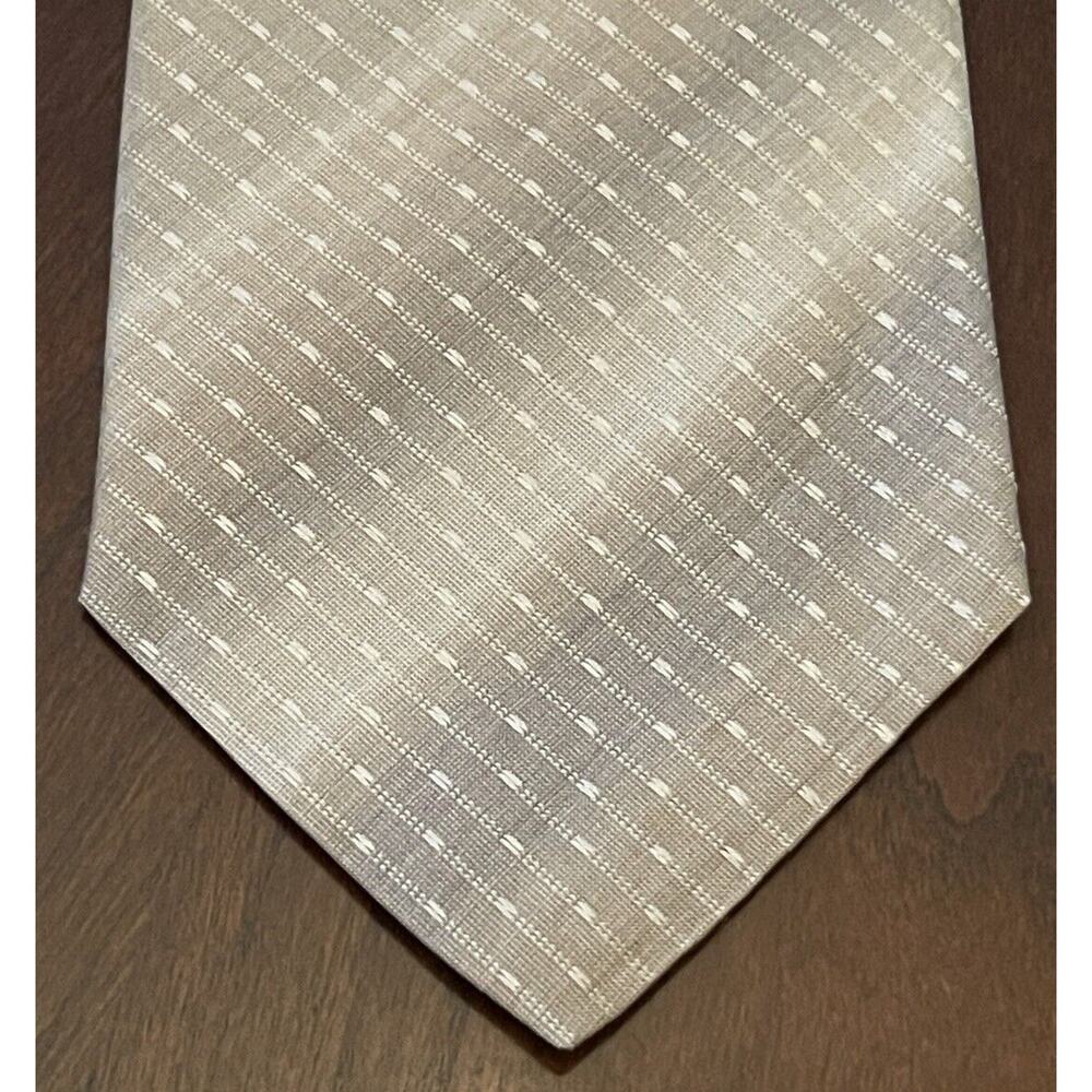 Vintage Jones New York 100% Imported Silk Men’s Neck Tie Made In USA